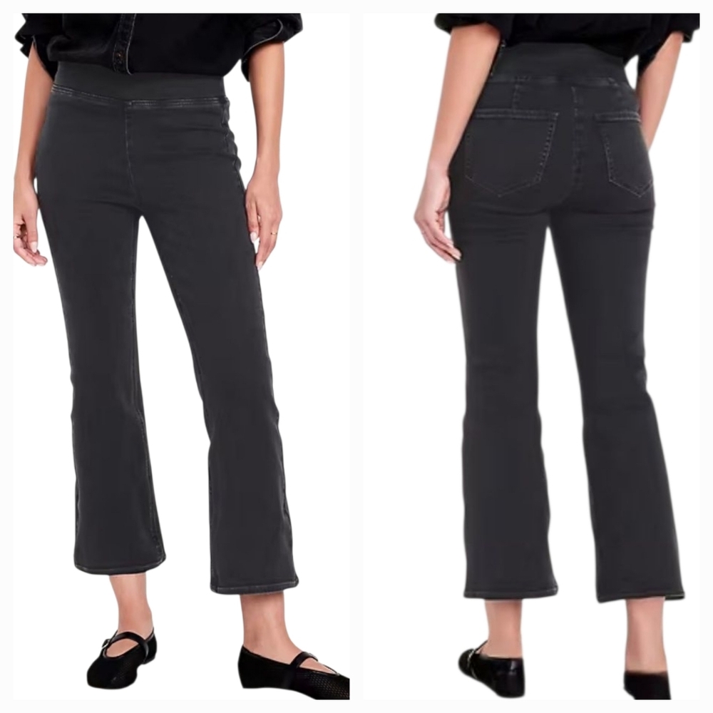 Old Navy High Rise Weekender Flare Pull-On Jeans Petite‎